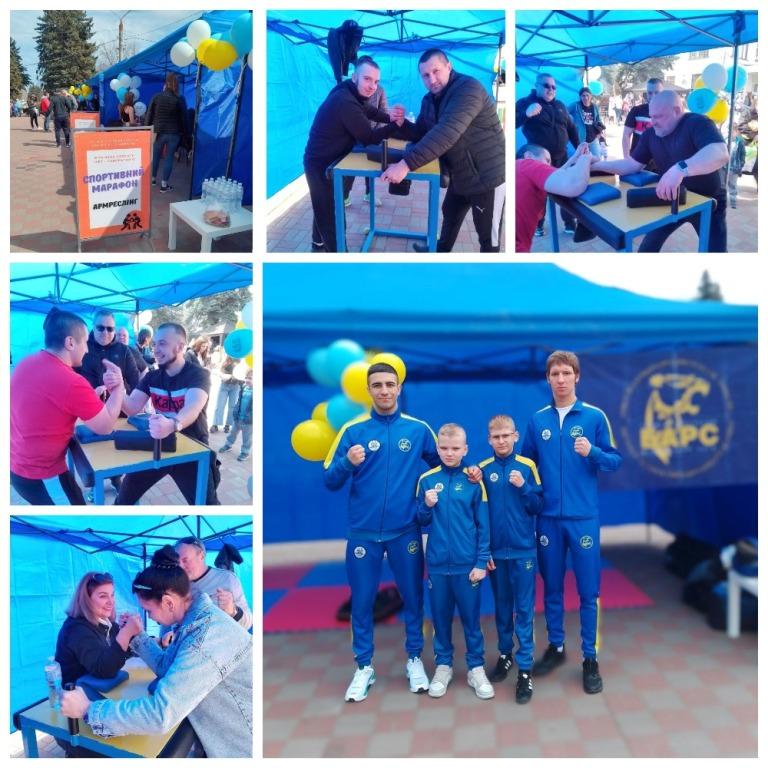 На площі перед ПК 